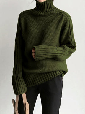 Bianca – Maglione a collo alto in maglia tinta unita